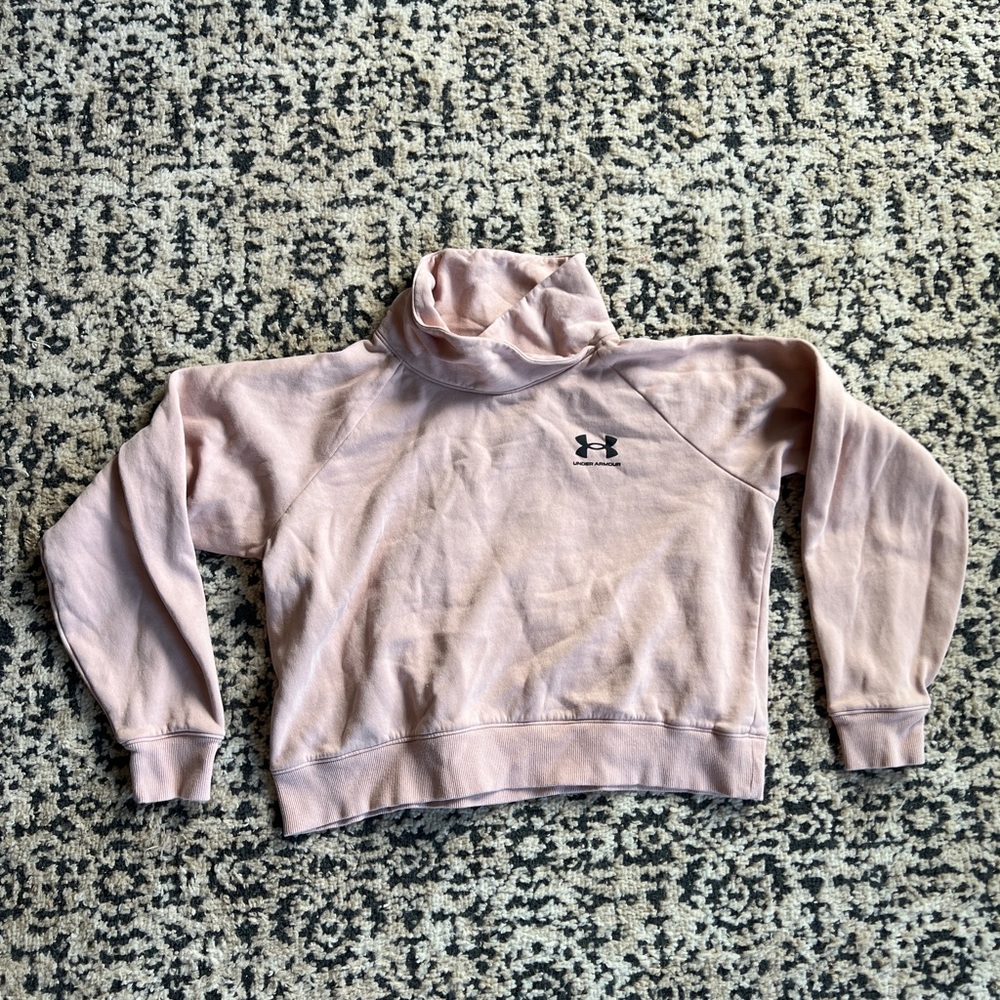Cropped light pink Underarmor cowl next sweatshirt size M